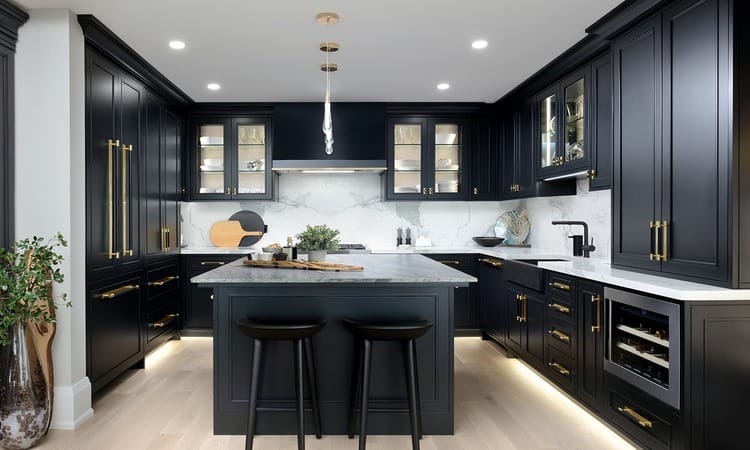 Modern kitchen renovation with custom cabinetry, sleek countertops, and stylish finishes by Renova Build in Washington.